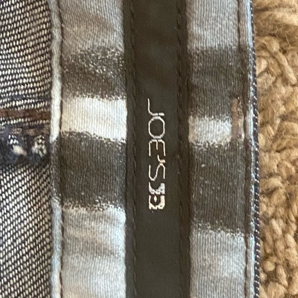 💙🧿Joe’s Jeans • women’s denim • 26 • EUC - Picture 3 of 4